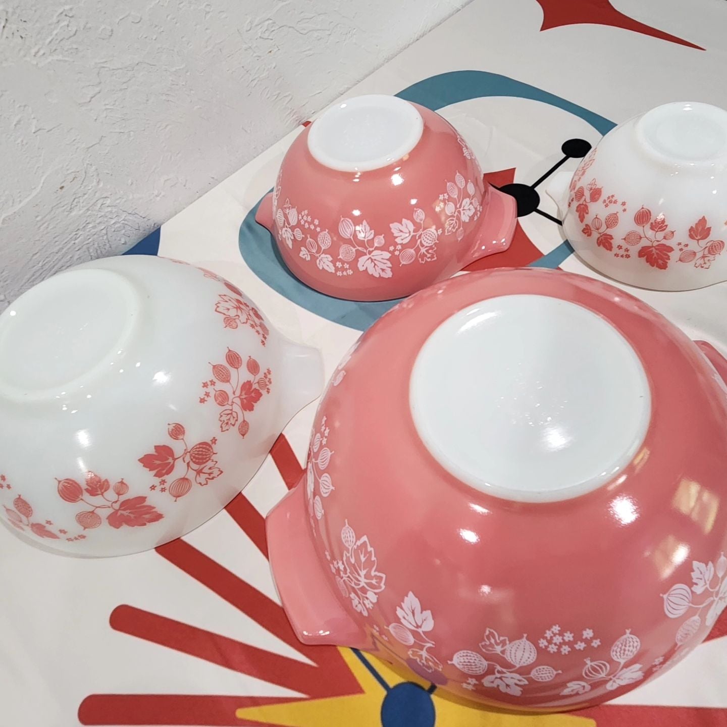 Pyrex Pink Gooseberry Mixing Bowl Set