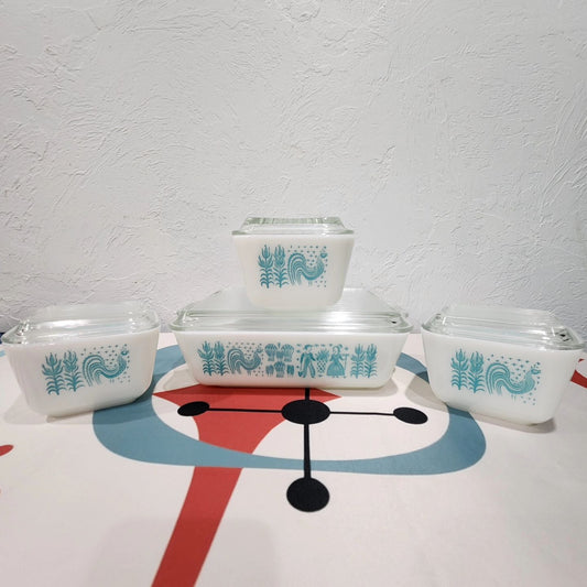 Pyrex Blue Butterprint Fridgie Set