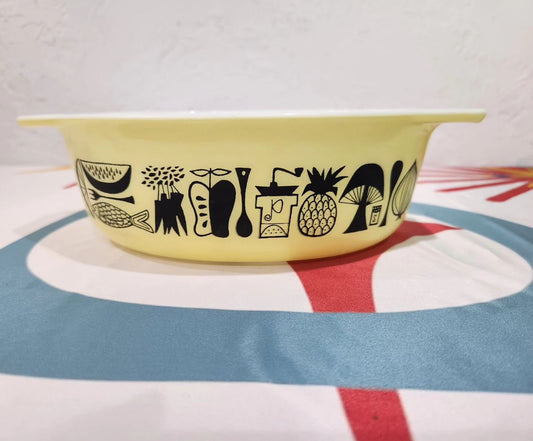 Pyrex Promo Mod Kitchen #043 Casserole Dish