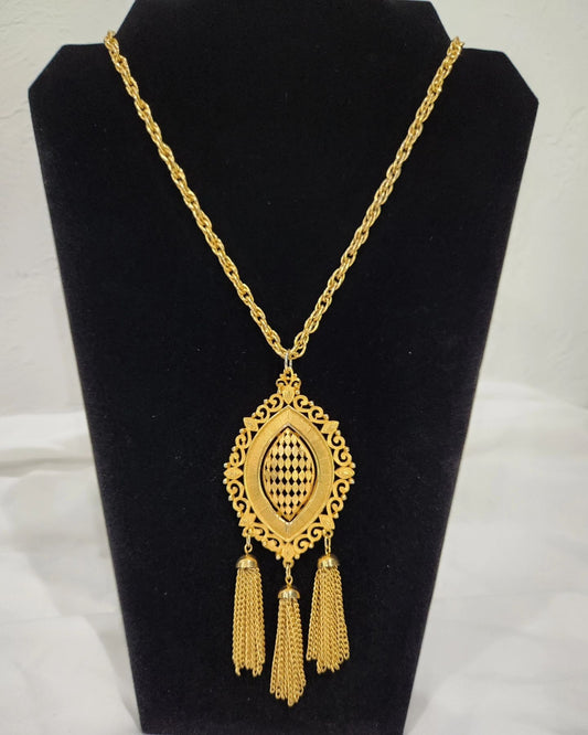 Lisner Tassel Necklace