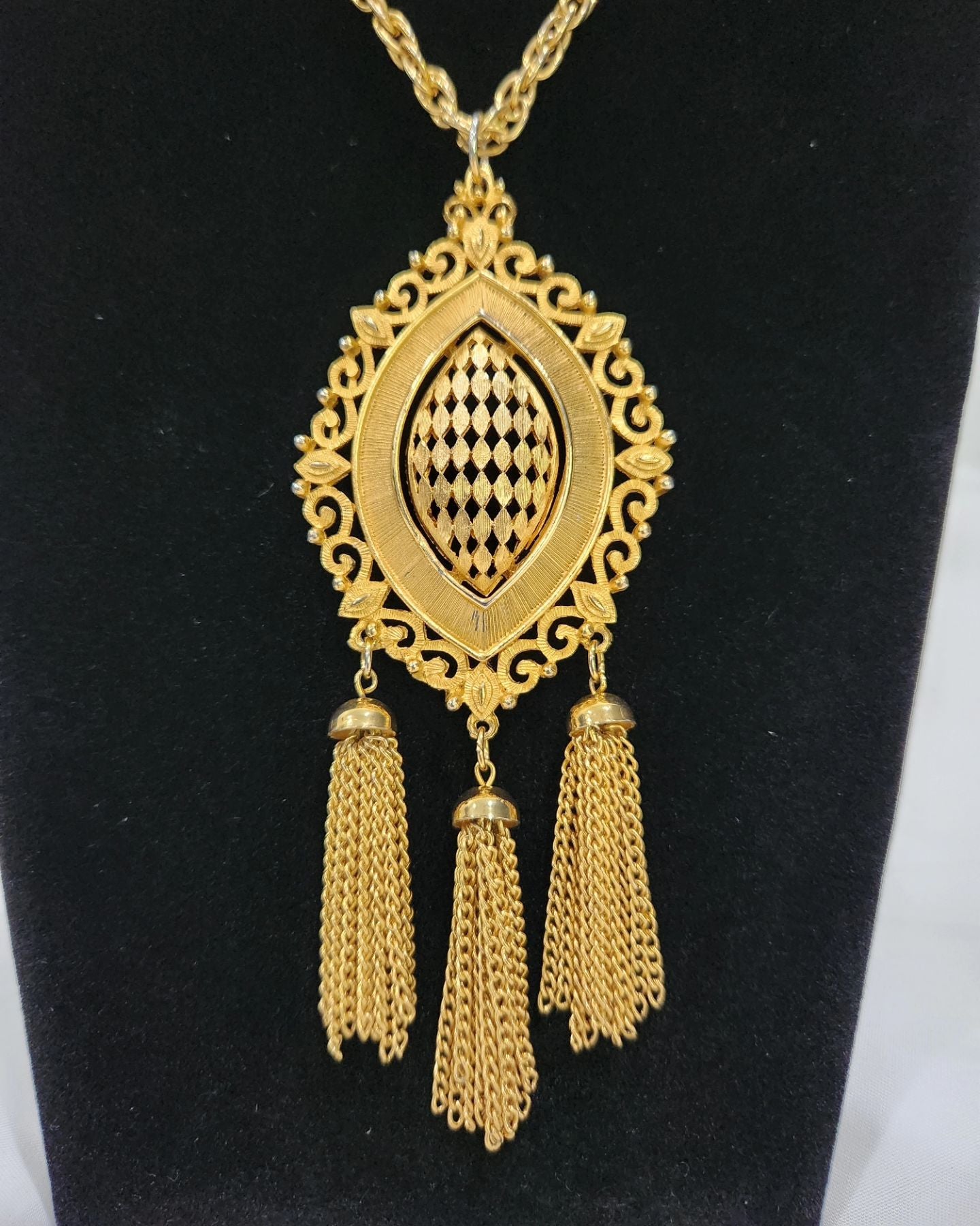 Lisner Tassel Necklace